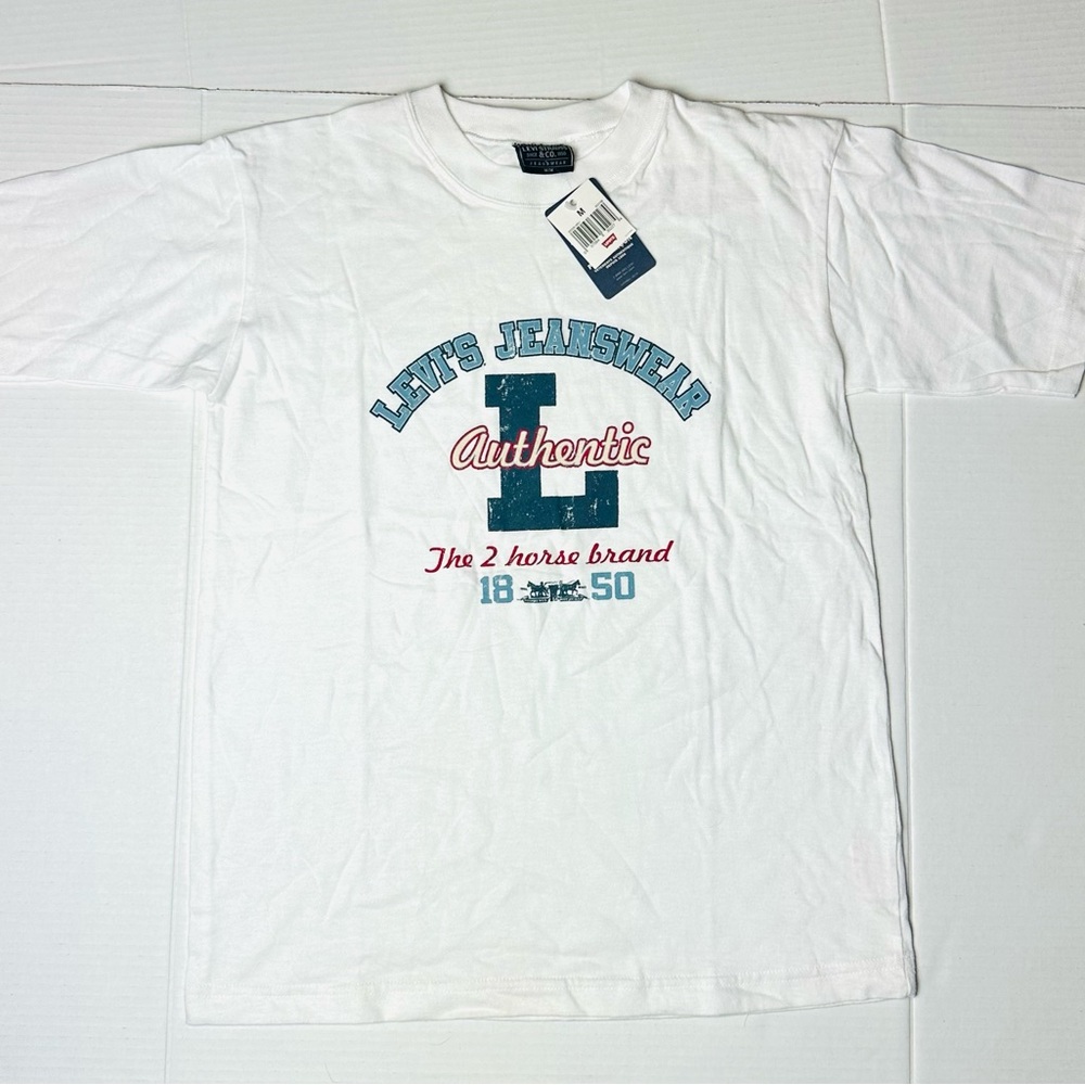 Levi's Boys Girls White Design Graphic T-Shirt Size Medium (5-6 yrs)‎ *NWT*
